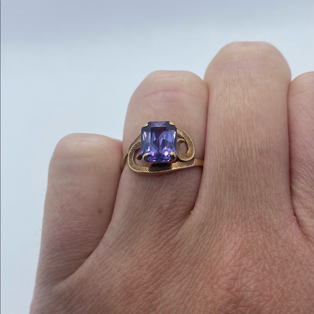 10k amethyst ring - Picture 9 of 12